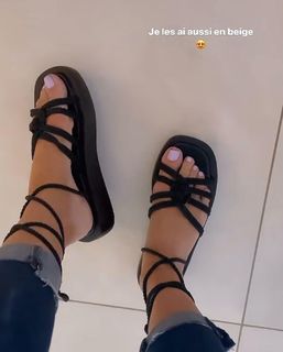 Sarah Lopez feet photo 4