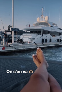 Sarah Lopez feet photo 15