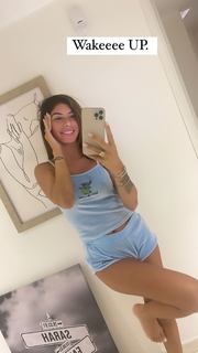 Sarah Lopez feet photo 8