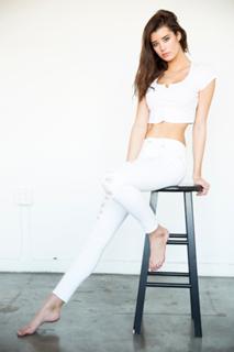 Sarah McDaniel feet photo 14