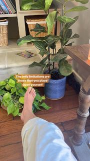 Sarah McDaniel feet photo 11