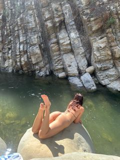 Sarah McDaniel feet photo 3