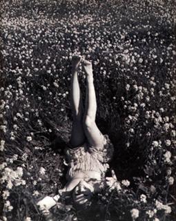 Sarah McLachlan feet photo thumbnail