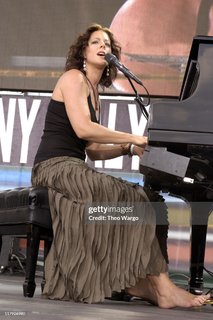 Sarah McLachlan feet photo thumbnail