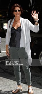 Sarah McLachlan feet photo thumbnail