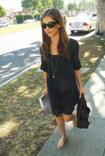 Sarah Michelle Gellar feet photo thumbnail