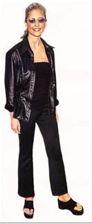 Sarah Michelle Gellar feet photo thumbnail
