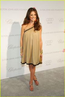 Sarah Michelle Gellar feet photo thumbnail