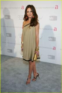 Sarah Michelle Gellar feet photo thumbnail