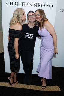 Sarah Michelle Gellar feet photo thumbnail