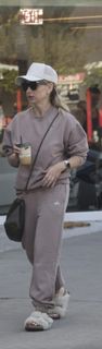 Sarah Michelle Gellar feet photo 8