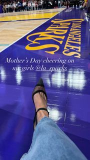 Sarah Michelle Gellar feet photo 5
