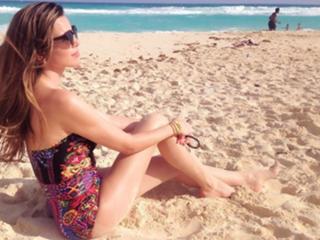 Sarah Mintz feet photo 17