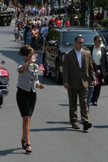 Sarah Palin feet photo thumbnail