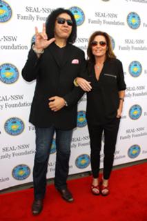 Sarah Palin feet photo thumbnail