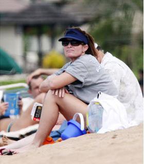 Sarah Palin feet photo thumbnail