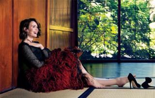 Sarah Paulson feet photo thumbnail