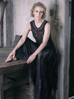 Sarah Paulson feet photo thumbnail
