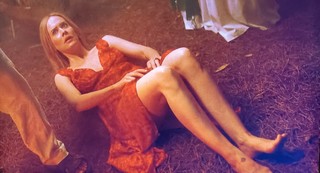 Sarah Paulson feet photo thumbnail