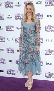 Sarah Paulson feet photo thumbnail