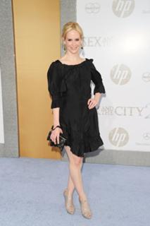 Sarah Paulson feet photo thumbnail
