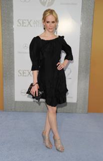 Sarah Paulson feet photo thumbnail
