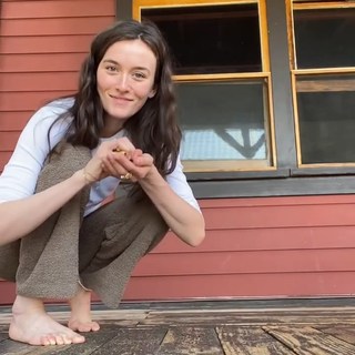 Sarah Pidgeon feet photo 5