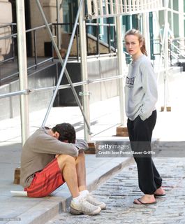 Sarah Pidgeon feet photo 10