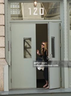 Sarah Pidgeon feet photo 8