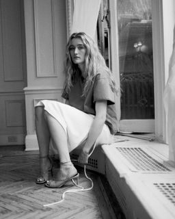 Sarah Pidgeon feet photo 11