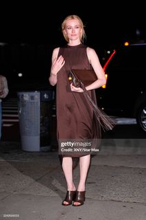 Sarah Pidgeon feet photo 19