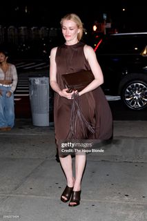 Sarah Pidgeon feet photo 16