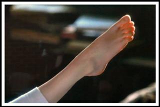 Sarah Polley feet photo thumbnail