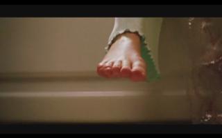 Sarah Polley feet photo thumbnail