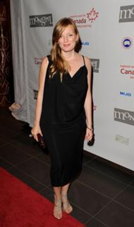 Sarah Polley feet photo thumbnail