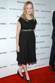 Sarah Polley feet photo thumbnail
