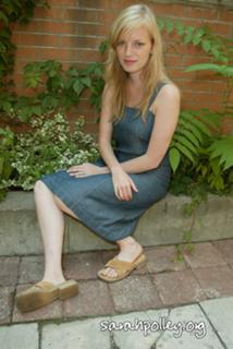 Sarah Polley feet photo thumbnail
