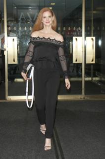 Sarah Rafferty feet photo thumbnail