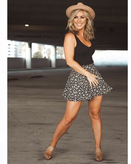 Sarah Schreiber feet photo 3