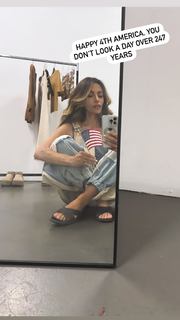 Sarah Shahi feet photo thumbnail
