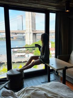 Sarah Shahi feet photo 4