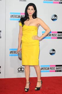 Sarah Silverman feet photo thumbnail