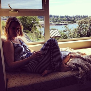 Sarah Smyth feet photo 17