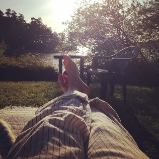 Sarah Smyth feet photo 6