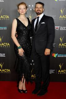 Sarah Snook feet photo thumbnail