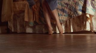 Sarah Snook feet photo thumbnail
