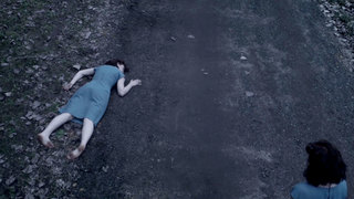 Sarah Snook feet photo thumbnail