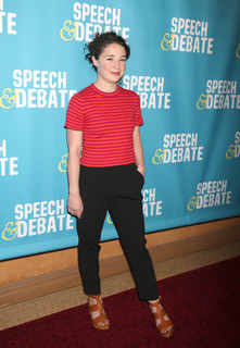 Sarah Steele feet photo 14