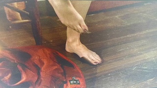 Sarah Thompson feet photo 6