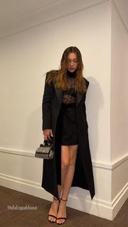 Sarah Toscano feet photo thumbnail